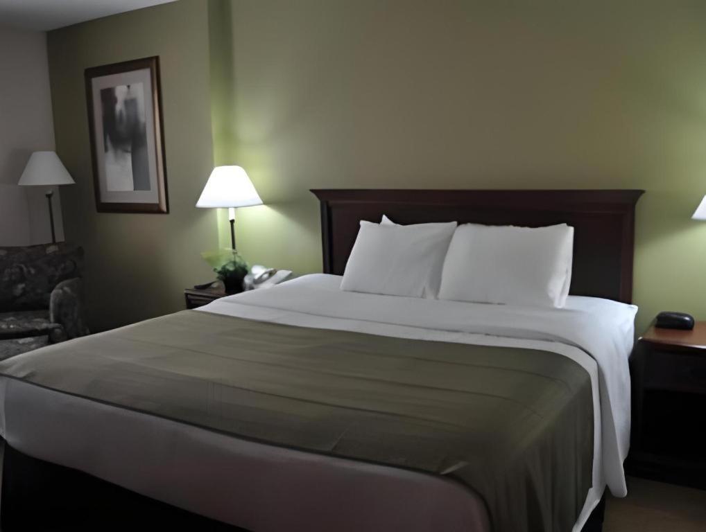 Garden Plaza Hotel Saddle Brook Exteriör bild