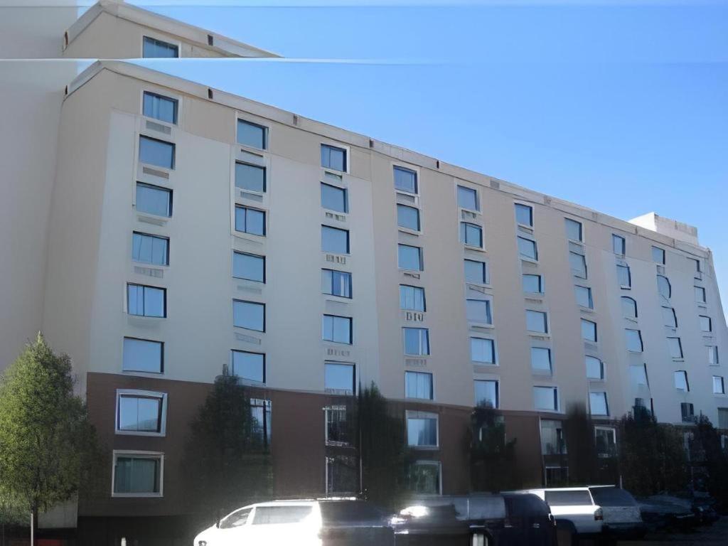 Garden Plaza Hotel Saddle Brook Exteriör bild