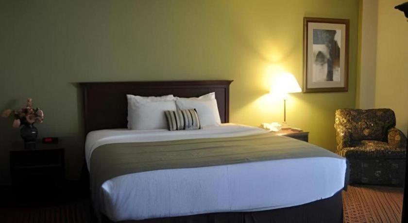 Garden Plaza Hotel Saddle Brook Exteriör bild