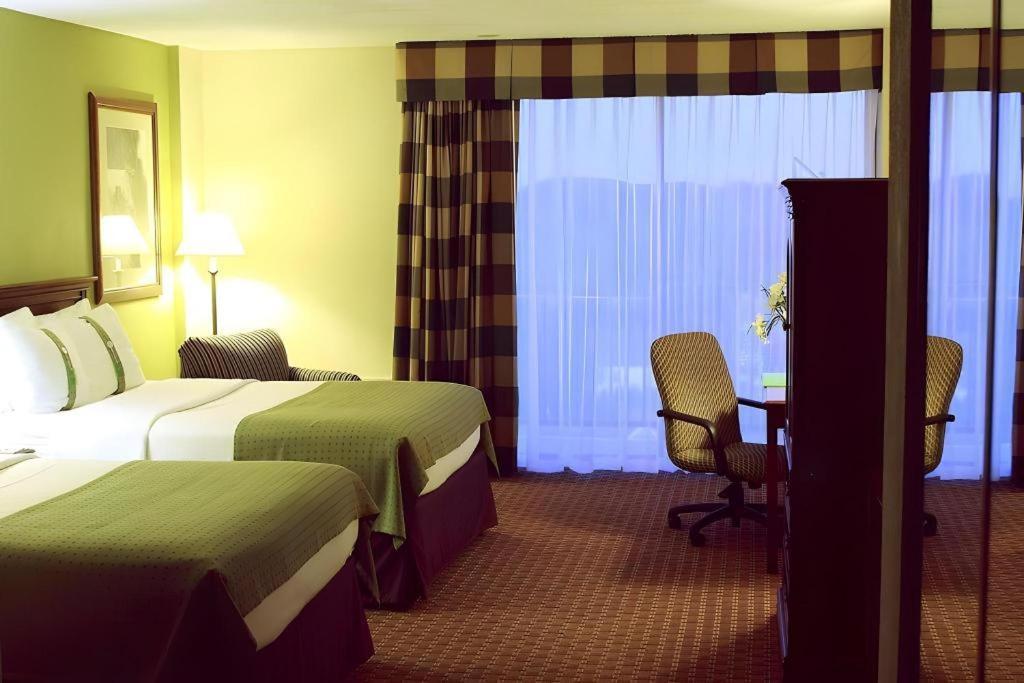 Garden Plaza Hotel Saddle Brook Exteriör bild