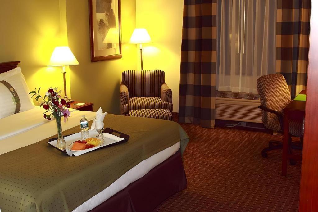 Garden Plaza Hotel Saddle Brook Exteriör bild
